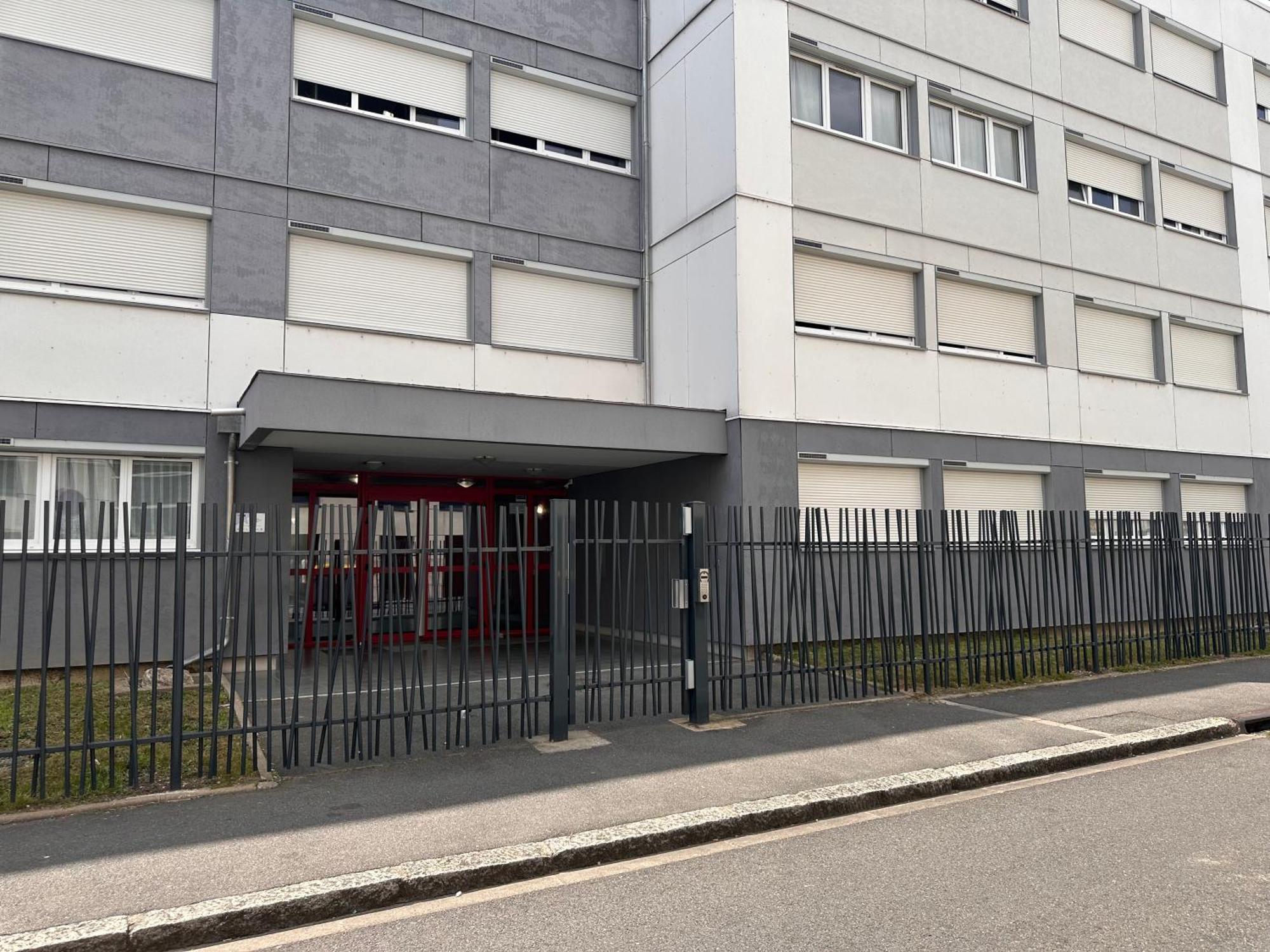 Appartement Cosy Proche De Toutes Les Commodites Orléans Exterior foto